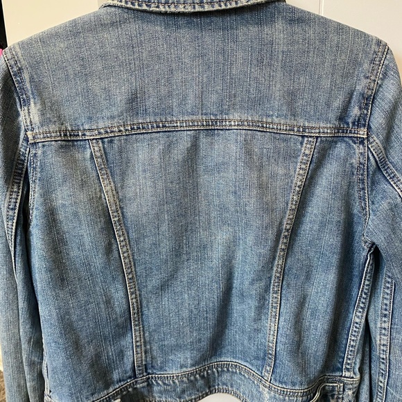 American Eagle Vintage Wash Jean Jacket - Picture 3 of 3